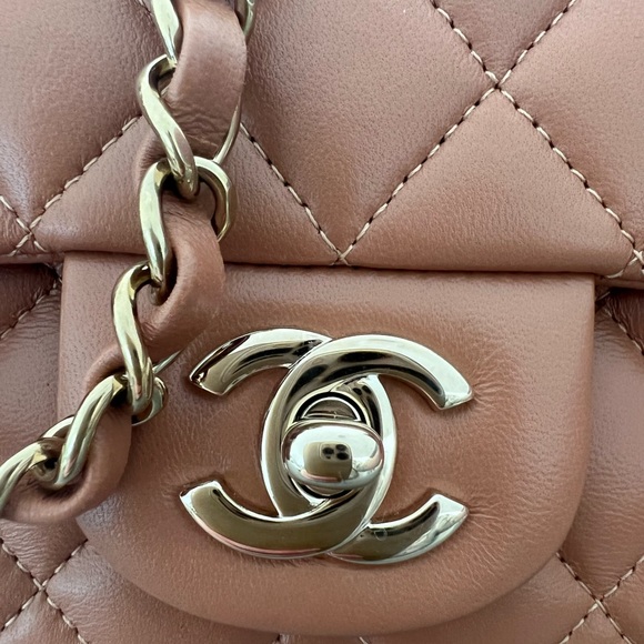 SOLD!!! CHANEL CARAMEL MINI SQUARE CLASSIC FLAP. - Picture 3 of 10